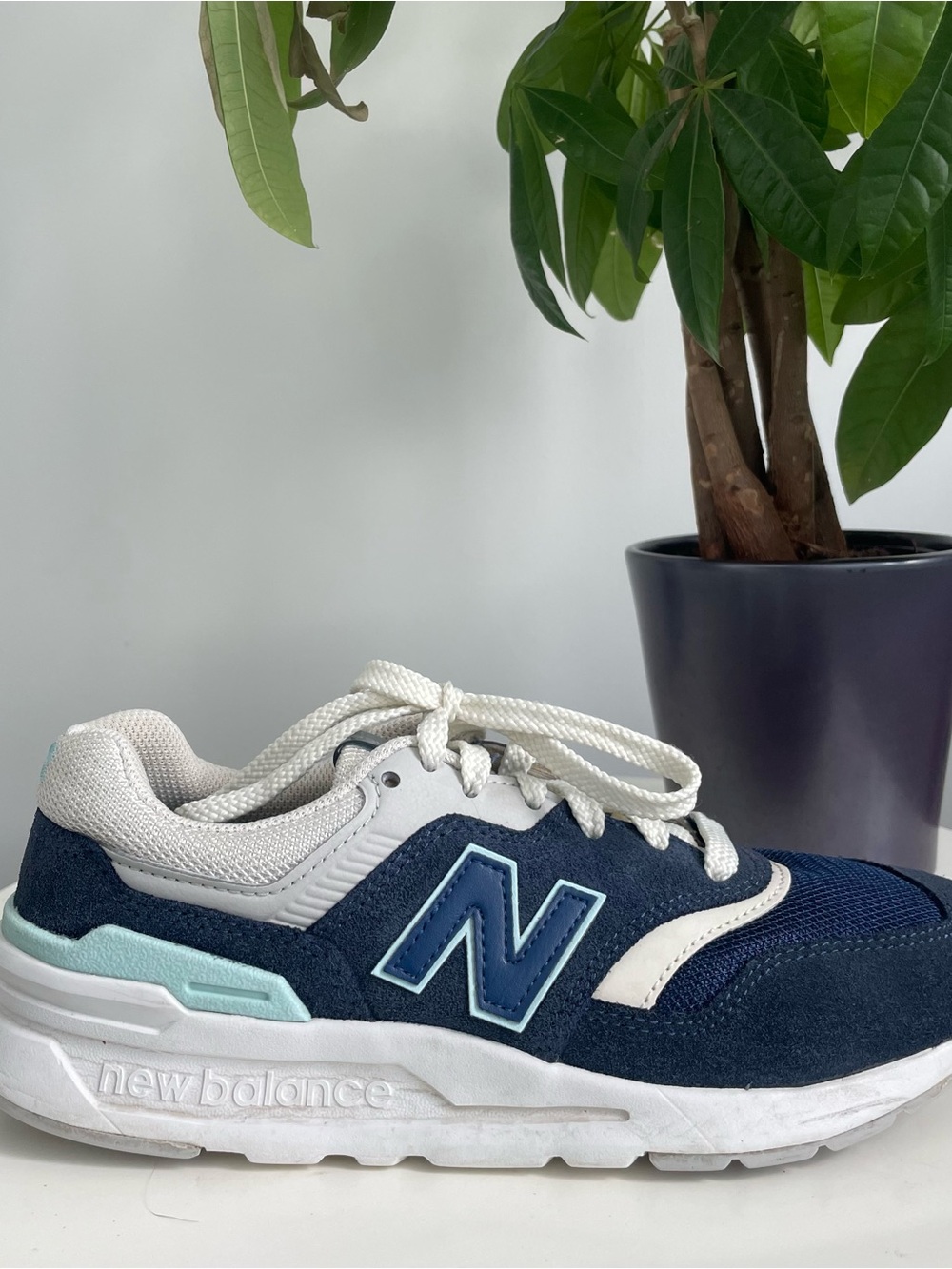Women Size 7 New Balance 997H Blue White Shoes